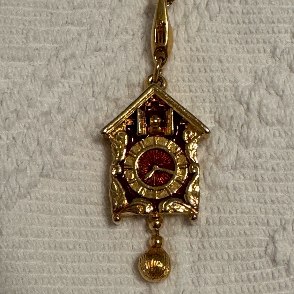 Necklace - gold tone cuckoo clock pendant necklace - gently used - 20” - Picture 3 of 6